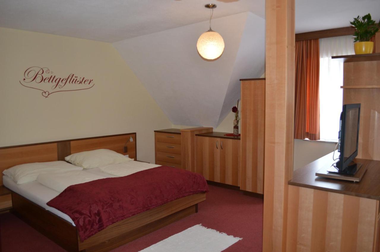 Frühstückspension Krump Bad Waltersdorf Exterior foto
